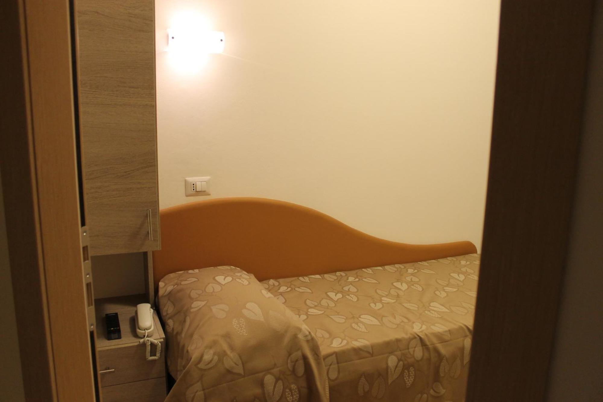 קאטוליקה Hotel Villa Enea חדר תמונה